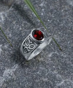 Deals π YS Gems Garnet & Sterling Silver Artisan Ring βοΈ